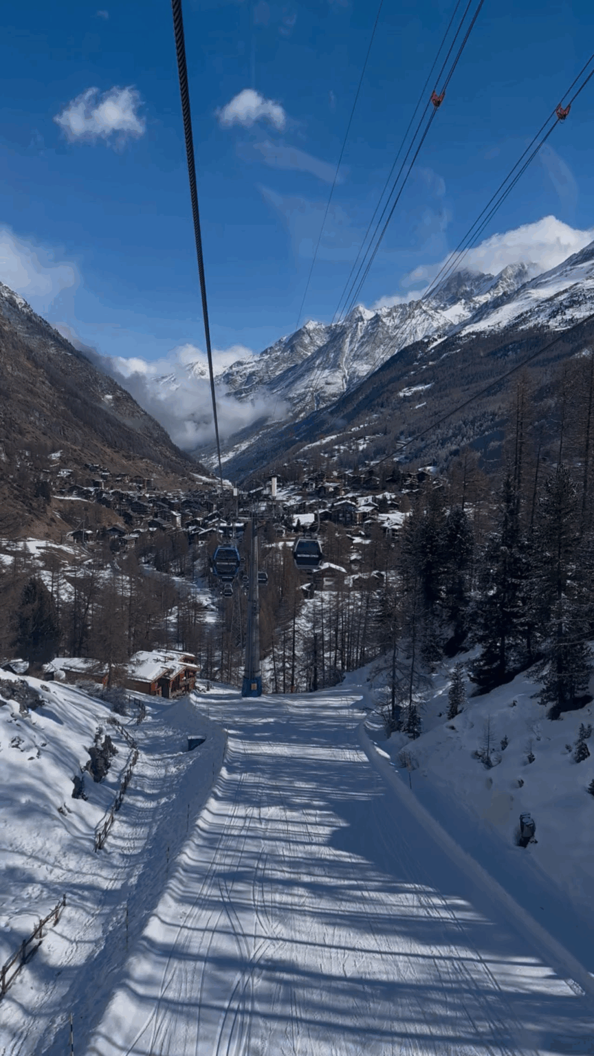 Vistas do lift do Matterhorn Glacier Paradise I Imagens: Andréa Reis