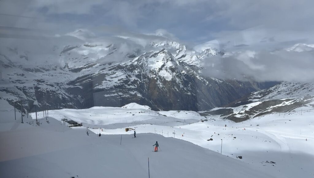 Vista do Gornergrat Bahn I Imagem: Andréa Reis
