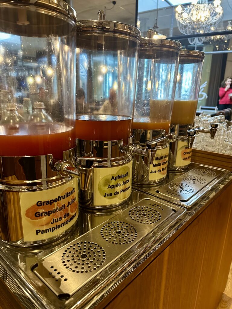 Café da manhã do hotel I Imagens: Andréa Reis