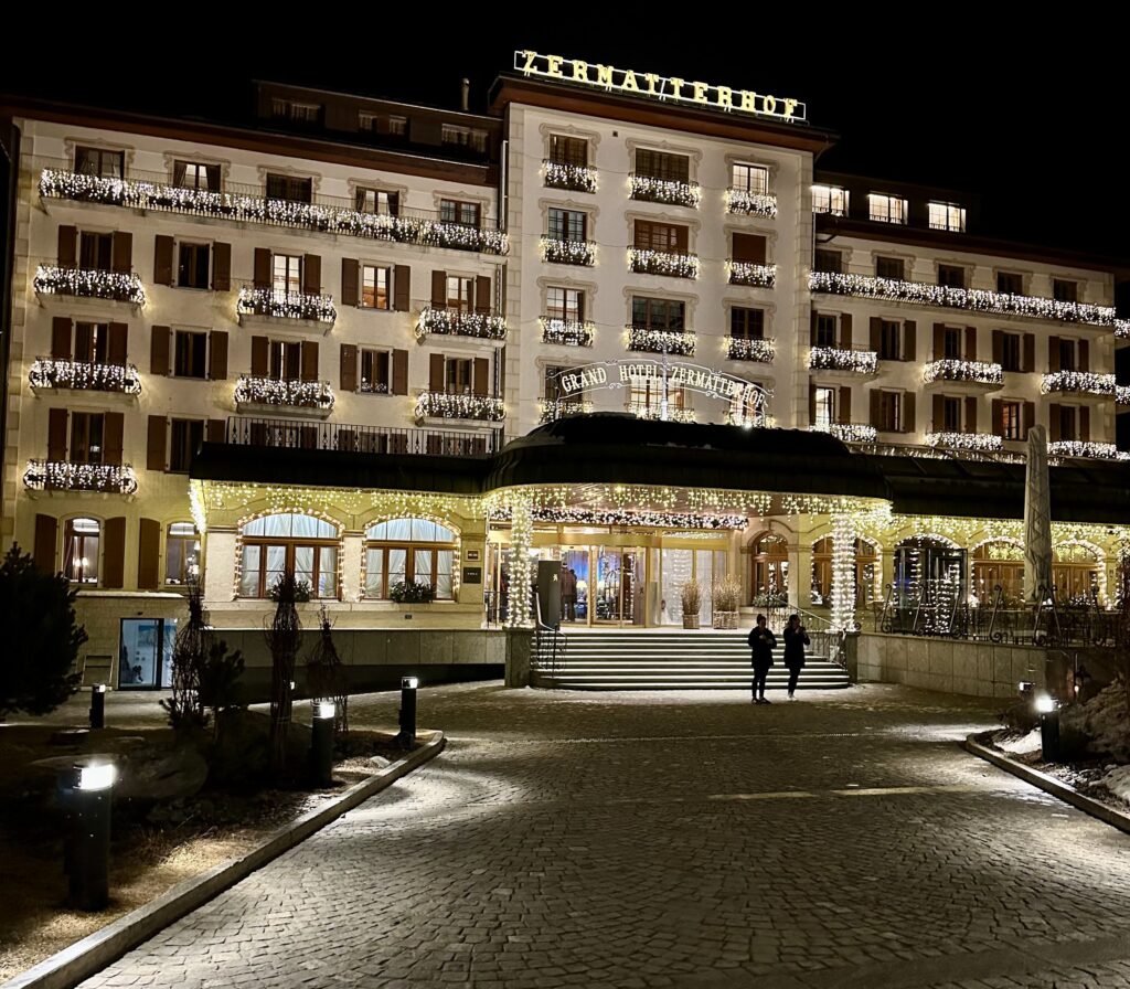 Star bar e Hotel Grand Zermattterhof I Imagens: Andréa Reis