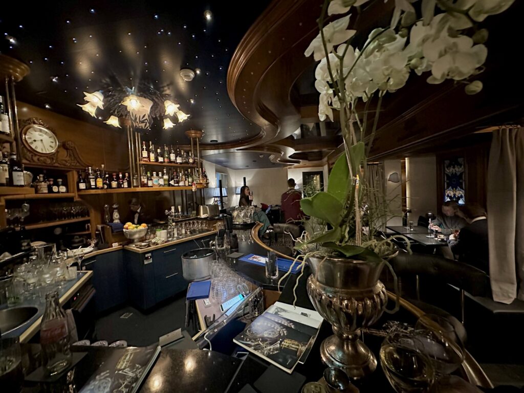 Star bar e Hotel Grand Zermattterhof I Imagens: Andréa Reis